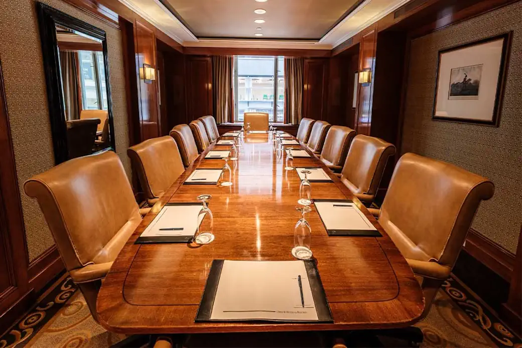 Certified loan signing agent providing professional on-demand mobile notary public services.