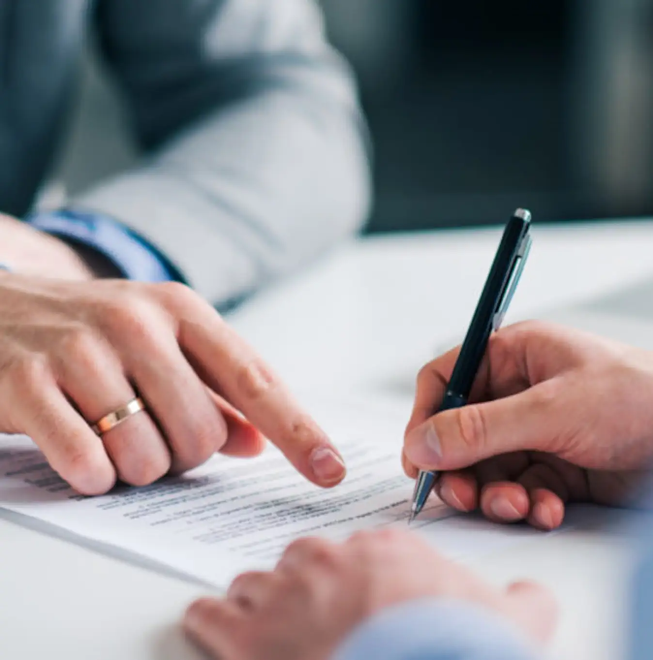 Luxe Notary traveling signing agent finalizing corporate apostille papers and real estate closing documents in Chicagoland.